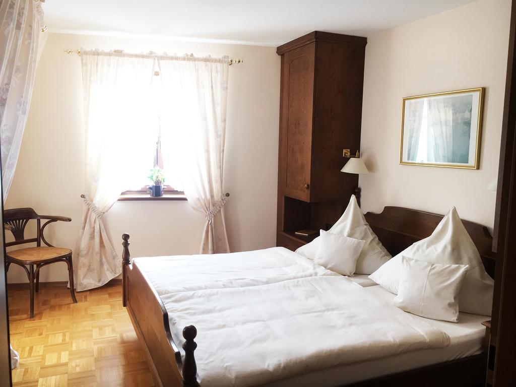 Hotel Krone Laudenbach  외부 사진